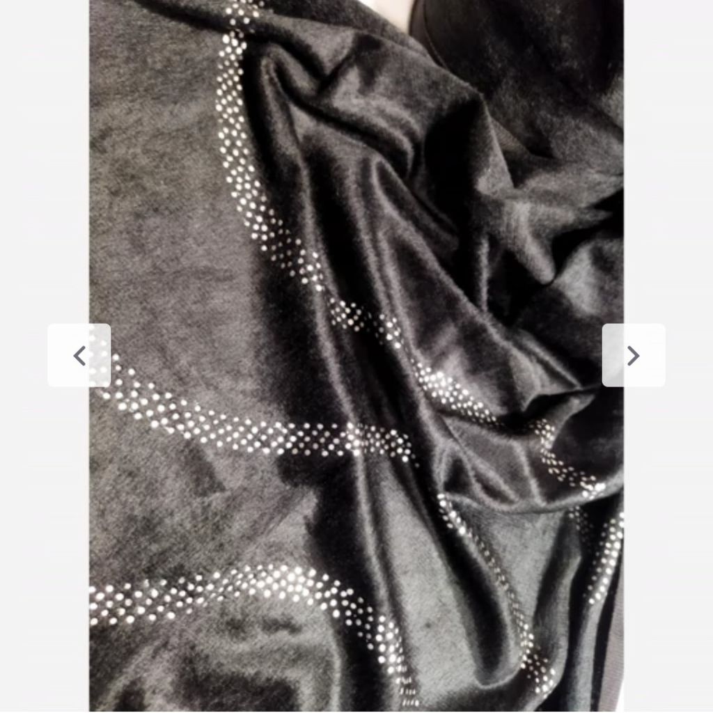 فروش اینترنتی شال مخمل مجلسی مشکی نگین کوبی