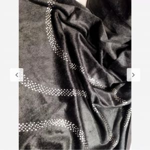 فروش اینترنتی شال مخمل مجلسی مشکی نگین کوبی