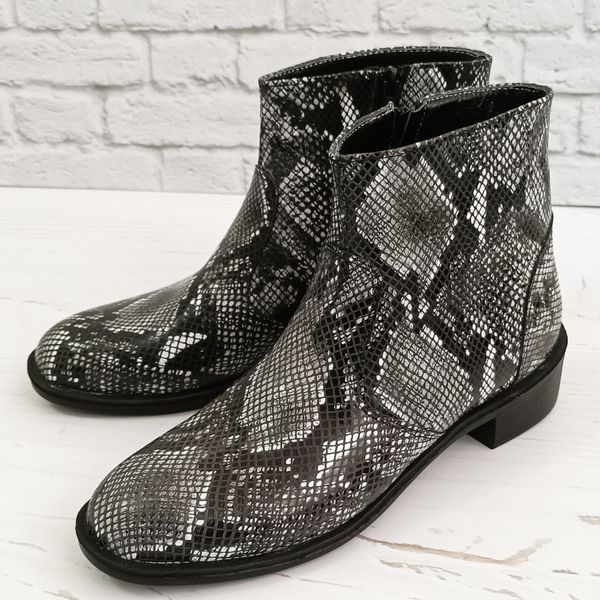 نیم بوت زنانه اسپرت چرم طبیعی مدل ناتالی پوست ماری