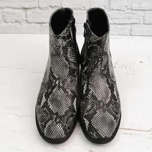 قیمت ارزان نیم بوت زنانه اسپرت چرم طبیعی مدل ناتالی پوست ماری