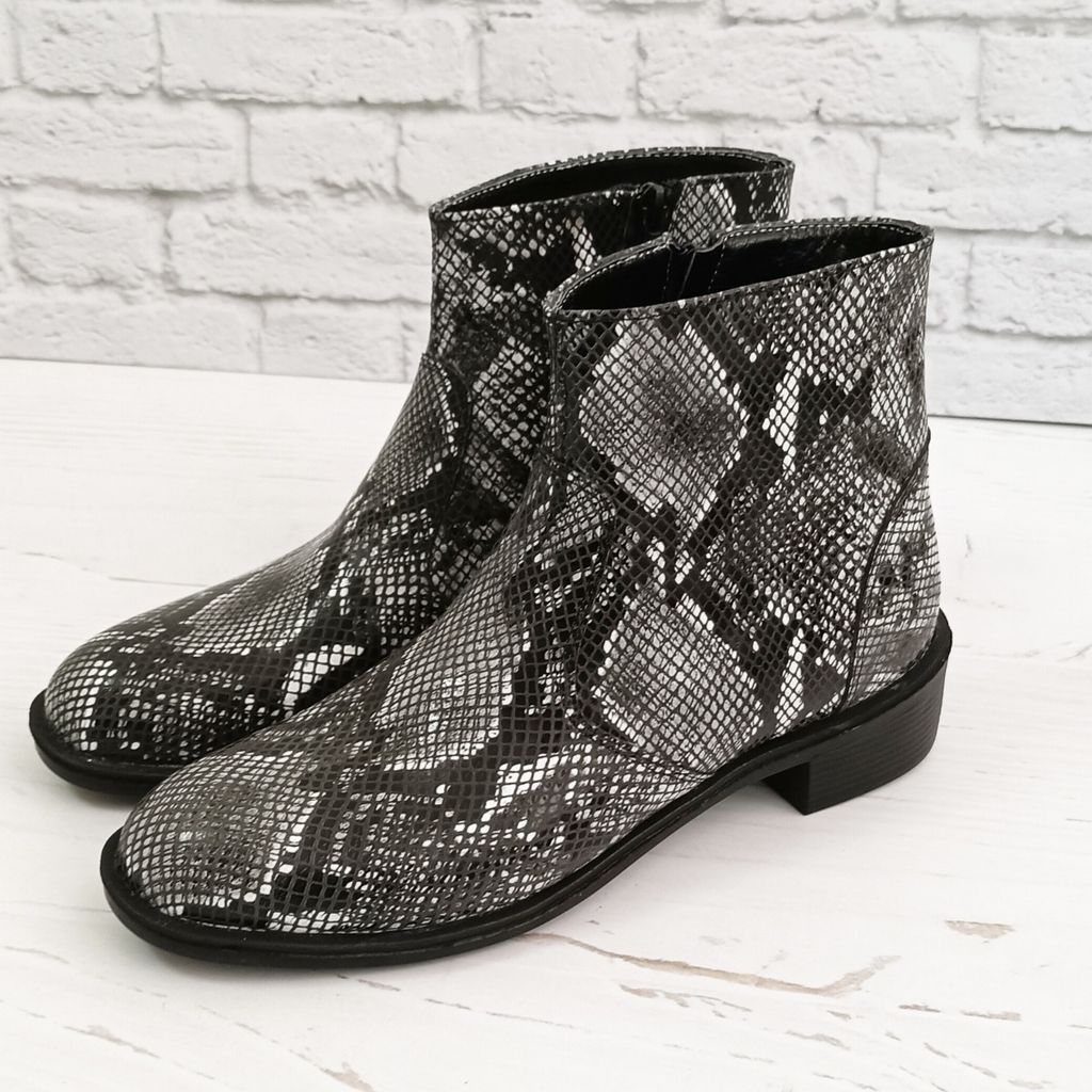 مشخصات نیم بوت زنانه اسپرت چرم طبیعی مدل ناتالی پوست ماری