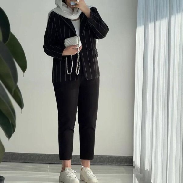 کت و شلوار ماهی نورا