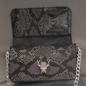 کیف زنانه دوشی چرم طبیعی