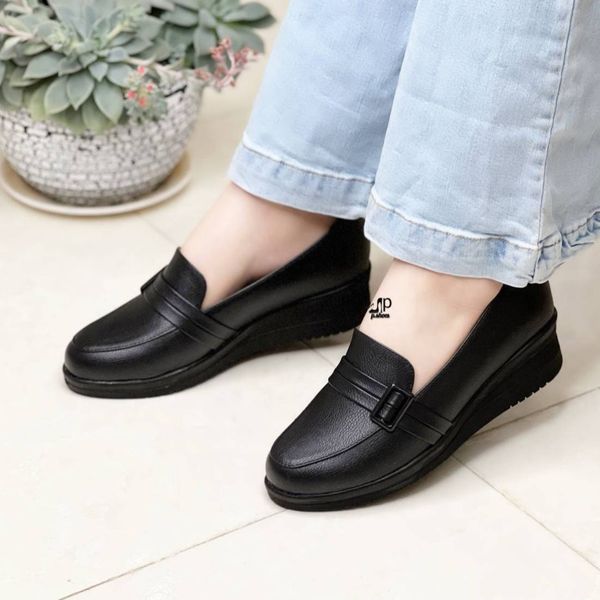 کفش طبی کارمندی زنانه