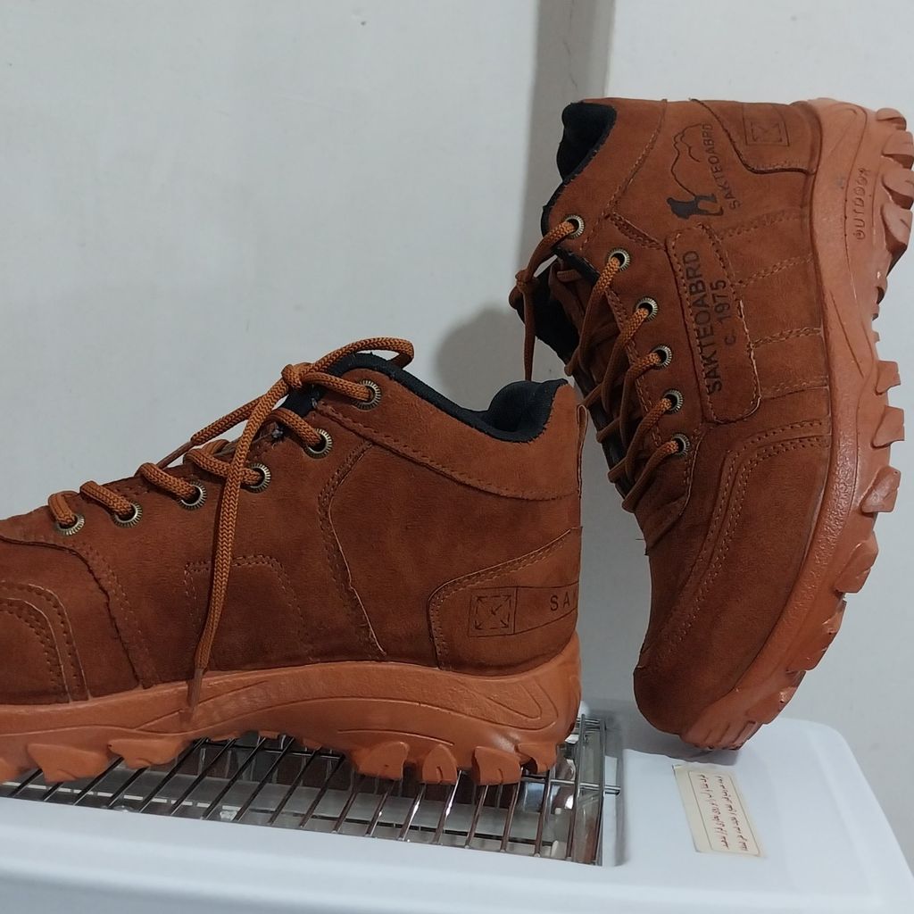 خرید انلاین کفش مردانه کوهستان