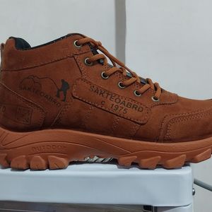 فروش اینترنتی کفش مردانه کوهستان