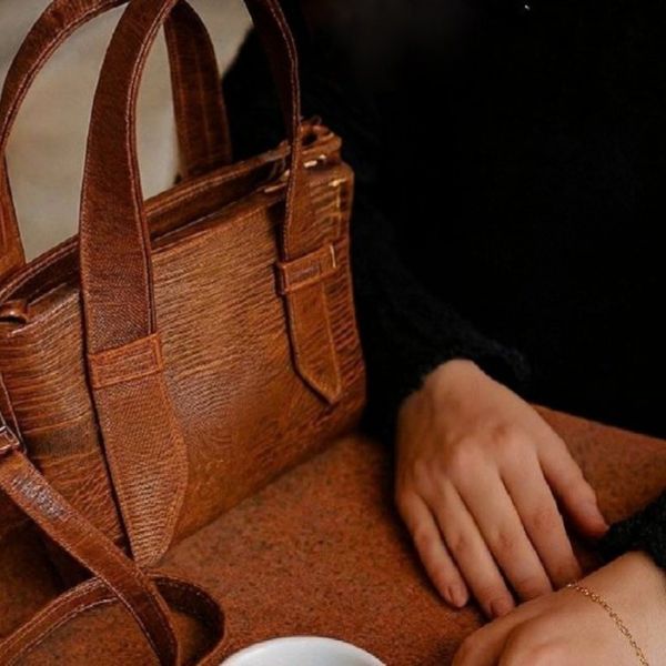 کیف رودوشی چرم طبیعی زنانه