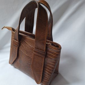 قیمت کیف رودوشی چرم طبیعی زنانه