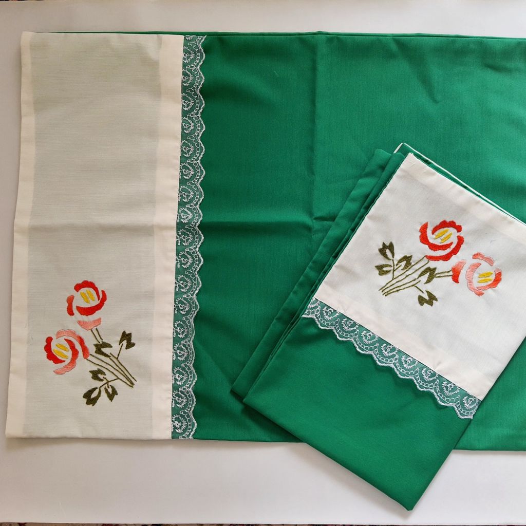 خرید اینترنتی روبالشتی گلدوزی شده کار دست با نخ دمسه 2 عددی