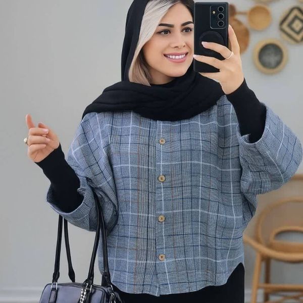 مانتو پانچ نیلی شایسته