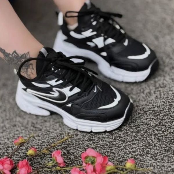 کفش اسپرت برند Nike گلد سایز 37 تا 40 قیمت استثنایی کفش الماس