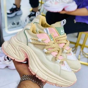 خرید آنلاین نکفش اسپرت برند وریو vario سایز 36 تا 40 قیمت استثنایی کفش الماس