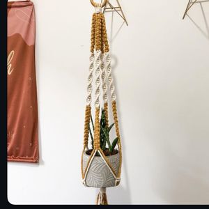 اویز مکرومه بافی گلدان طرح طناز