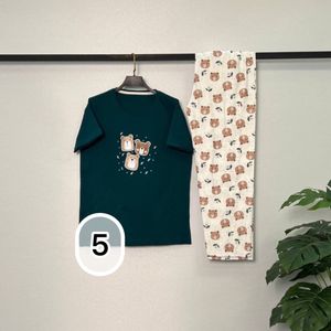 خرید اینترنتی تیشرت و شلوار پینترستی