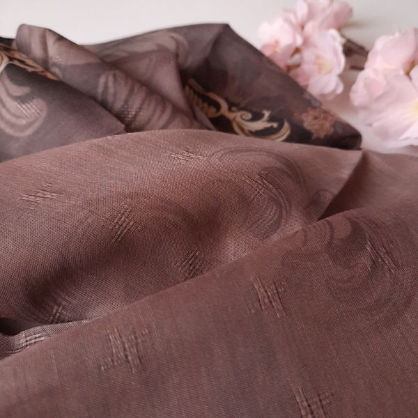 روسری قواره 130 نخی سیمارو کد V-8168-1