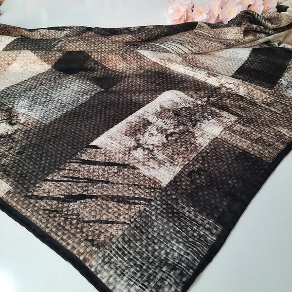 روسری قواره 130 نخی سیمارو کد V-8685-1