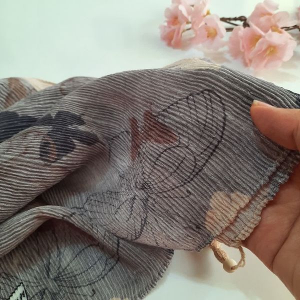 شال برشکا طرح دار کد P09