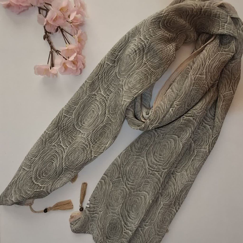 فروش اینترنتی شال برشکا طرح دار کد T4.01