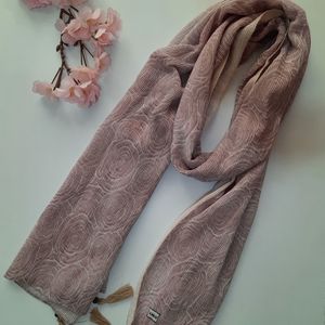 شال برشکا طرح دار کد T4.07