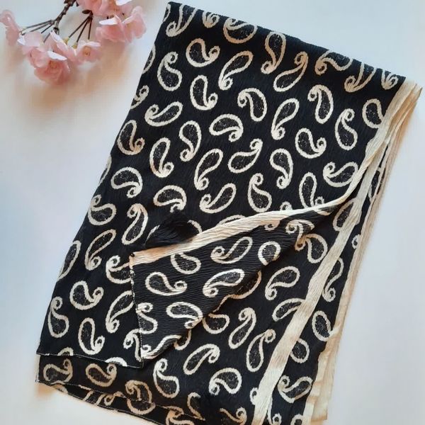 شال برشکا طرح دار b01