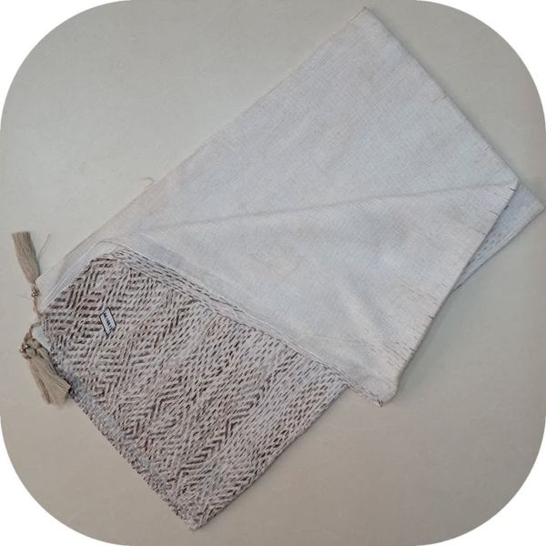 شال لمه دار برشکا کد A12