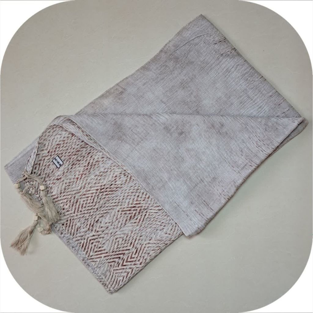 مشخصات شال لمه دار برشکا کدA06