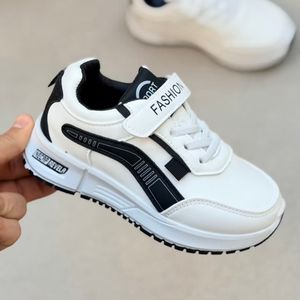 خرید اینترنتی قیمت کتونی بچگانه طرح رویال از تریپ کد 4110401