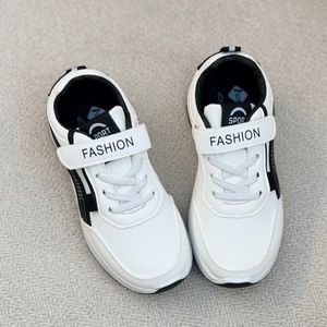 خرید اینترنتی قیمت کتونی بچگانه طرح رویال از تریپ کد 4110401