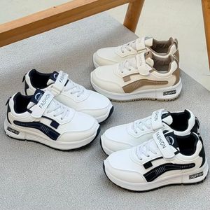 کتونی بچگانه طرح رویال از تریپ کد 4110401