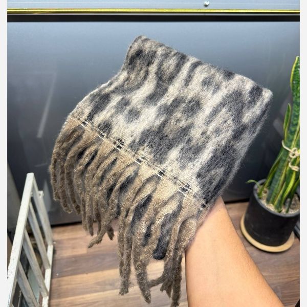 بیگ اسکارف ریشه کوبایی  پشمی پلنگی وارداتی 