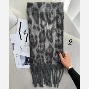 خرید اینترنتی قیمت بیگ اسکارف ریشه کوبایی  پشمی پلنگی وارداتی 