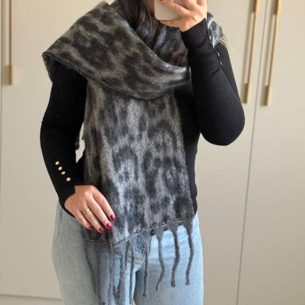 بیگ اسکارف ریشه کوبایی  پشمی پلنگی وارداتی 