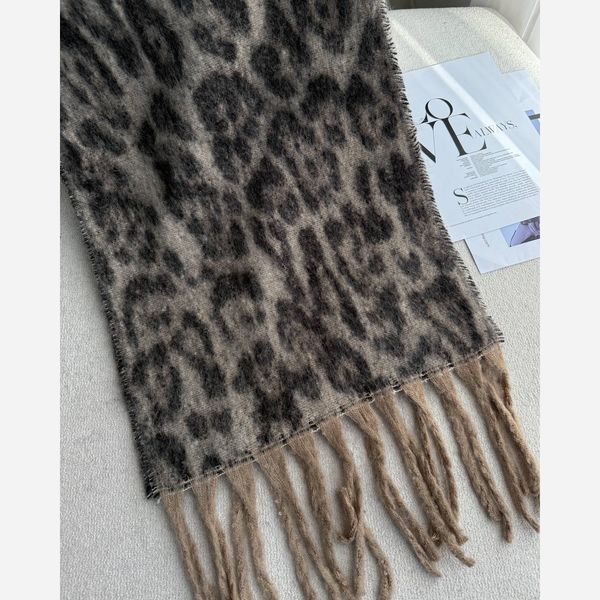 بیگ اسکارف ریشه کوبایی  پشمی پلنگی وارداتی 