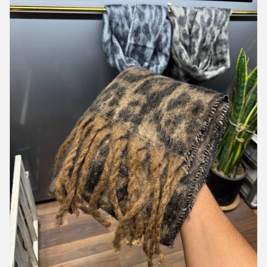 خرید اینترنتی قیمت بیگ اسکارف ریشه کوبایی  پشمی پلنگی وارداتی 