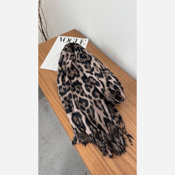 شال موهر پشمی پلنگی وارداتی ریسه ای