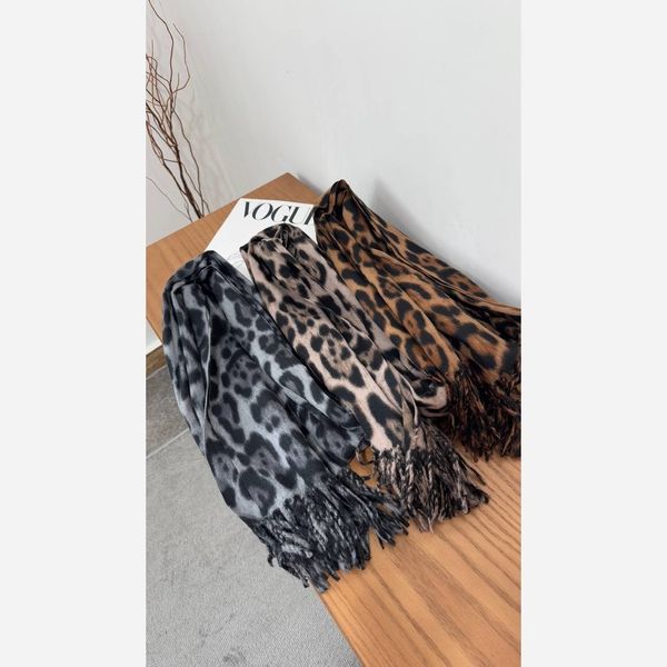 شال موهر پشمی پلنگی وارداتی ریسه ای