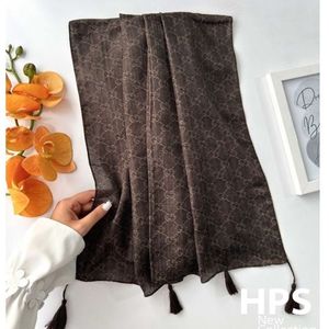 خرید آنلاین شال برشکا پلیسه منگولدار طرح جیوانجی