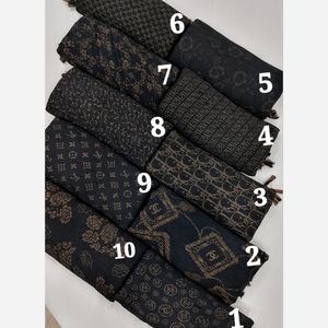 خرید اینترنتی قیمت شال برشکا مشکی طلایی منگوله چوبی طرحبندی
