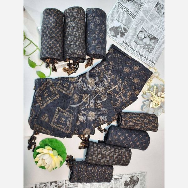 شال برشکا مشکی طلایی منگوله چوبی طرحبندی