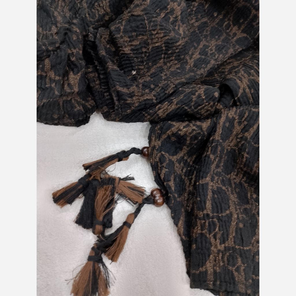 خرید اینترنتی قیمت شال برشکا مشکی طلایی منگوله چوبی طرحبندی