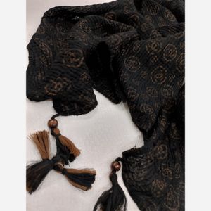 خرید اینترنتی قیمت شال برشکا مشکی طلایی منگوله چوبی طرحبندی