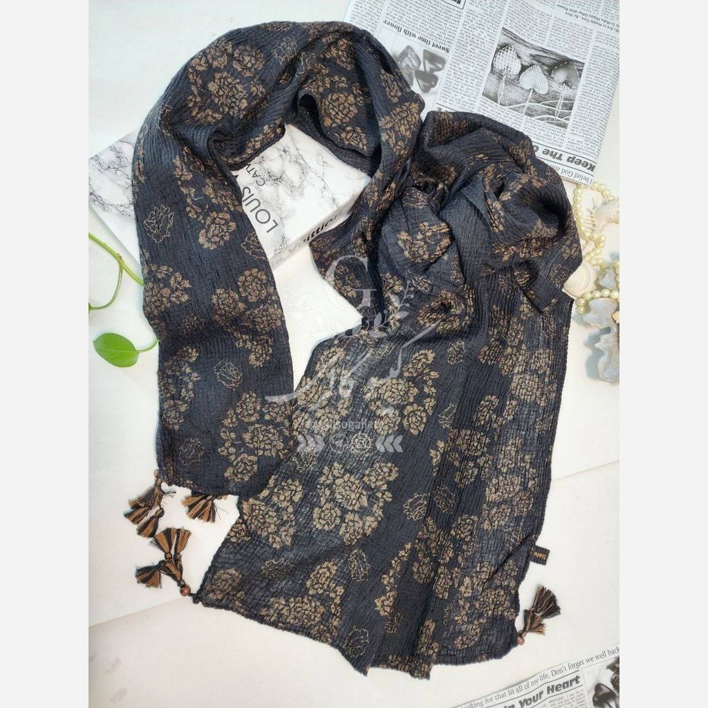 خرید آنلاین شال برشکا مشکی طلایی منگوله چوبی طرحبندی
