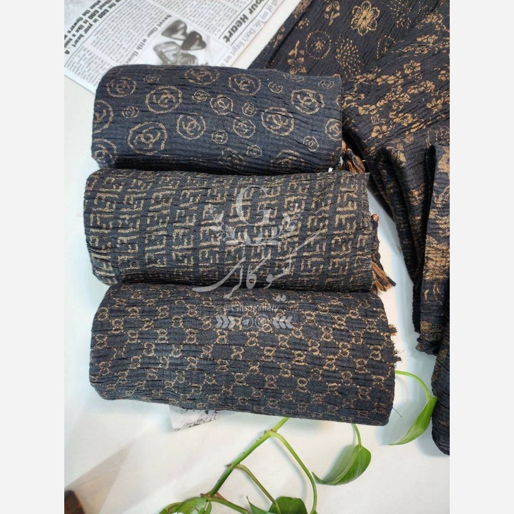 خرید آنلاین شال برشکا مشکی طلایی منگوله چوبی طرحبندی