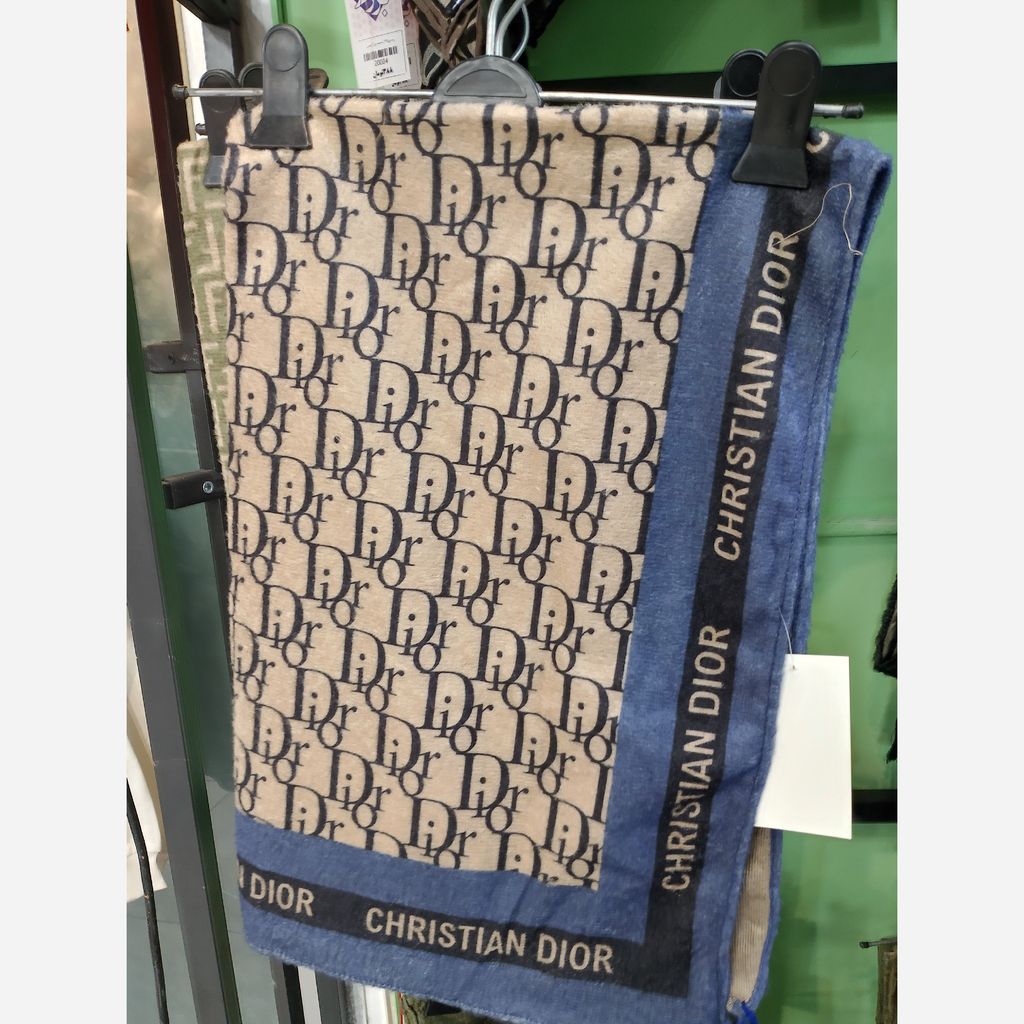 خرید آنلاین شال موهر مخمل طرحدار پاییزه