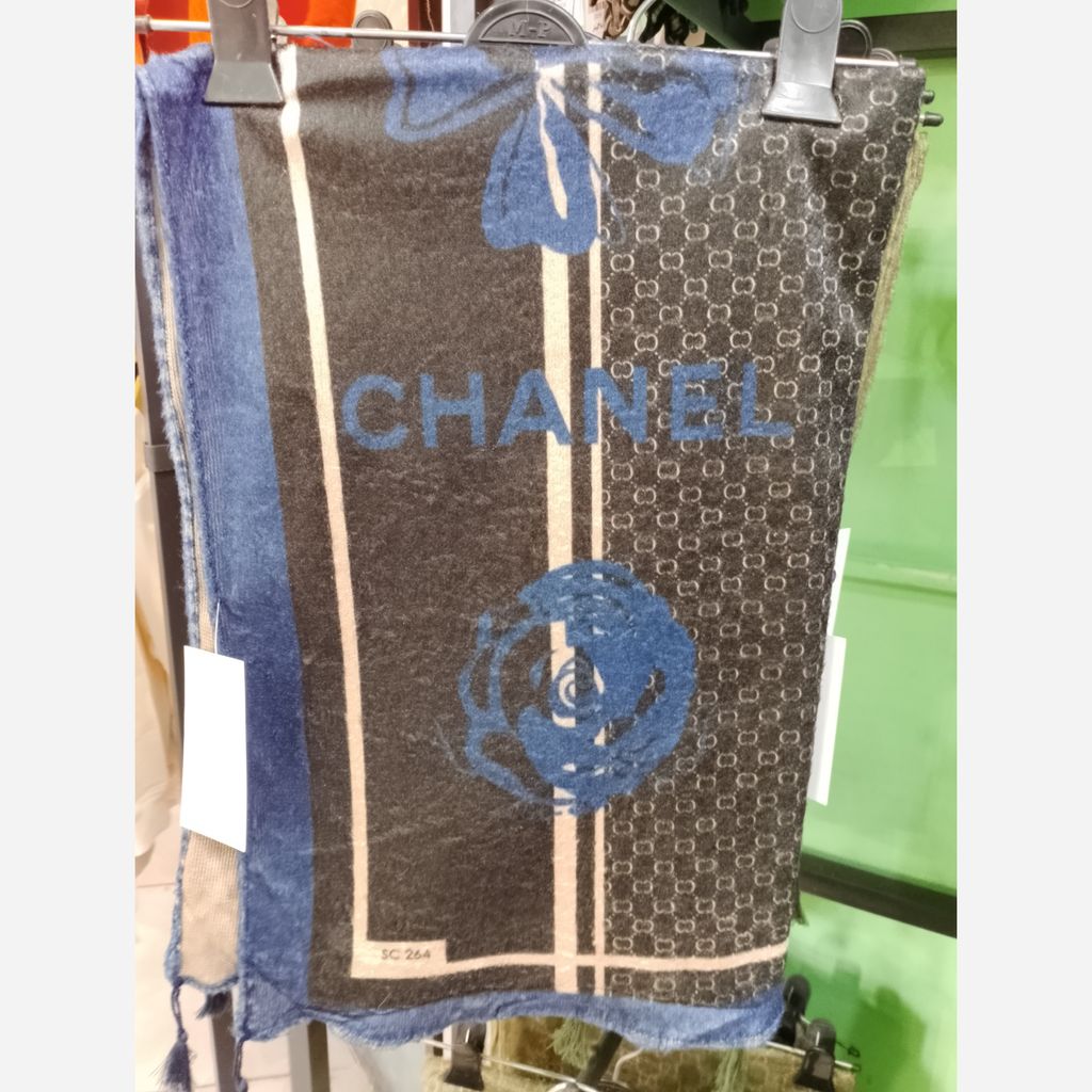 خرید اینترنتی شال موهر مخمل طرحدار پاییزه