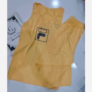 خرید انلاین ست تاپ و شلوارک اسپورت زنانه رنگبندی و سایزبندی