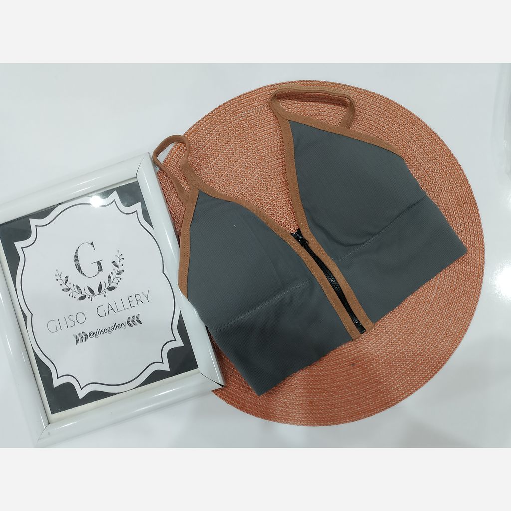 فروش اینترنتی نیم تنه زیپی کش پهن فری سایز اسپورت زنانه