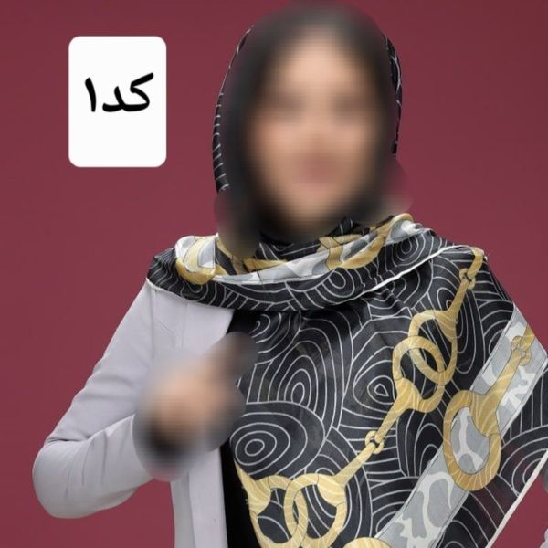 روسری ابریشم سوزنی اتوبانی قواره 120 طرح 1 دور دست دوز