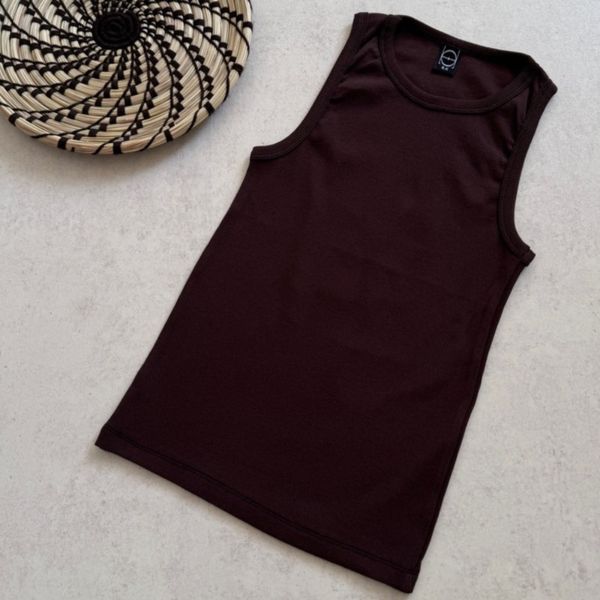 تاپ شکلاتی یقه گرد با آف ویژه