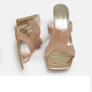 قیمت ارزان دمپایی مجلسی زنانه و دخترانه نگینکاری خارجی